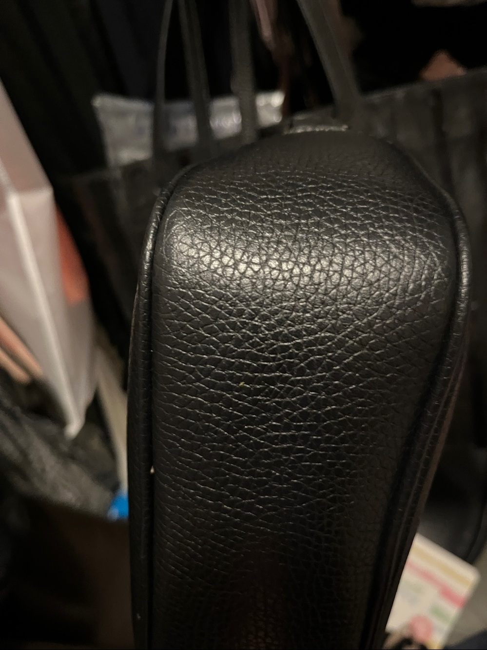 Gucci Black Pebbled Leather Round-Logo Crossbody with Tassel and bag insert - Picture 7 of 8
